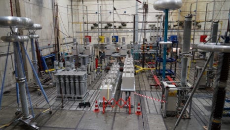 Control and protection for meshed HVDC transmission grids